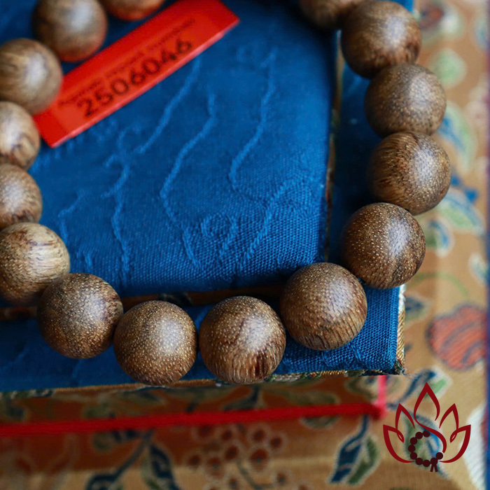 Vòng Trầm Hương Hạt Tròn | 12 Ly | Trầm Tốc Banh Tự Nhiên